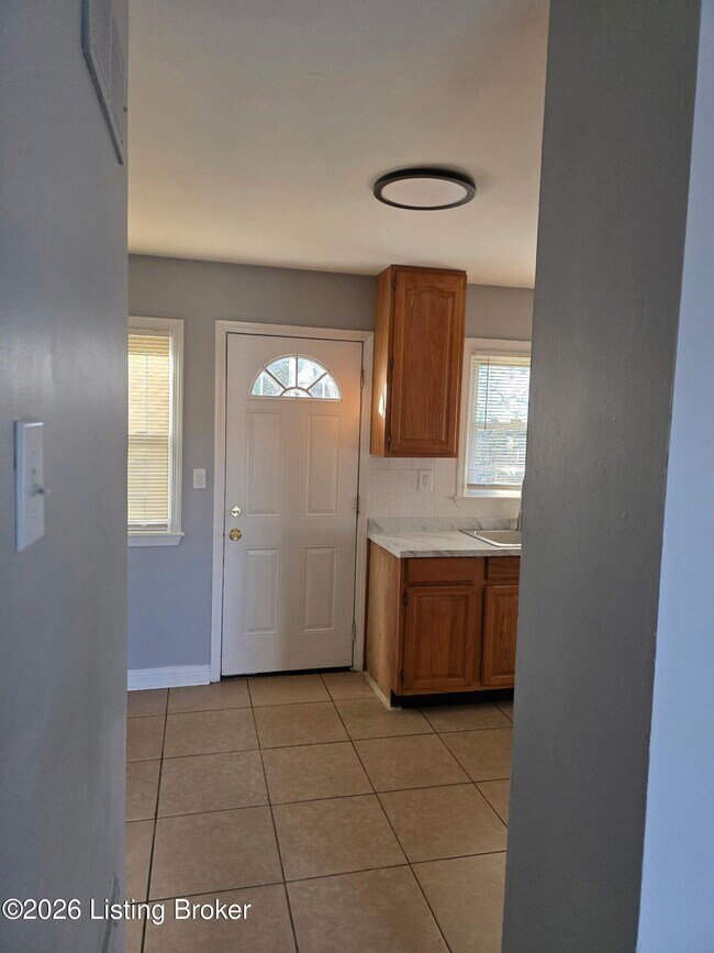 Building Photo - 5610 Rustic Way
