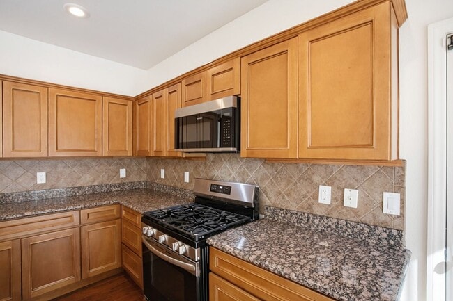 Building Photo - Well Kept Summerlin 3 Bedroom Home