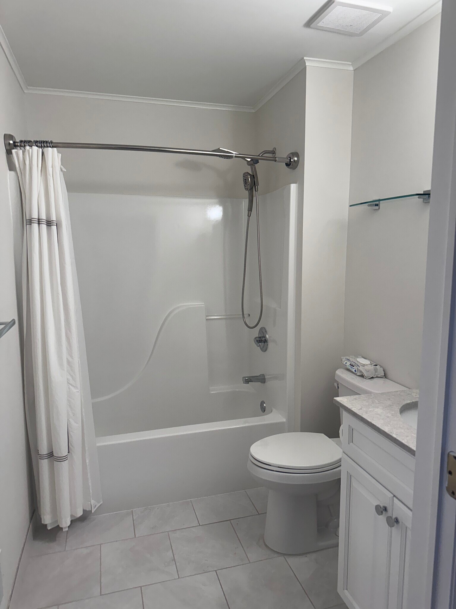 Building Photo - 4609 Tudor Dr