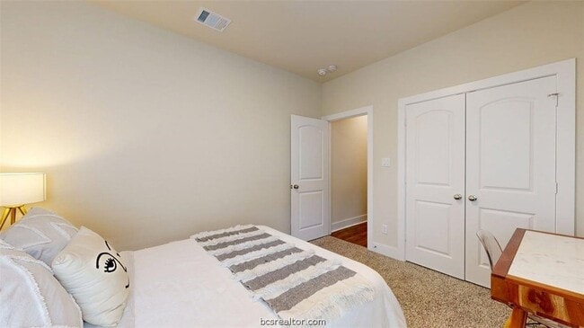 Building Photo - 918 Fork Ct