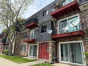 Building Photo - 1703 W Mansard Ln