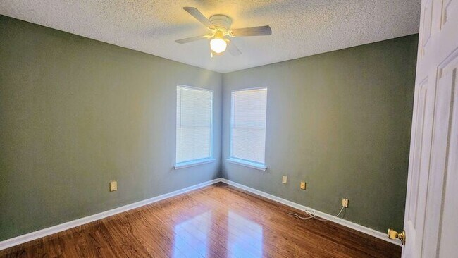 Building Photo - 4114 Pebble Brooke Circle South