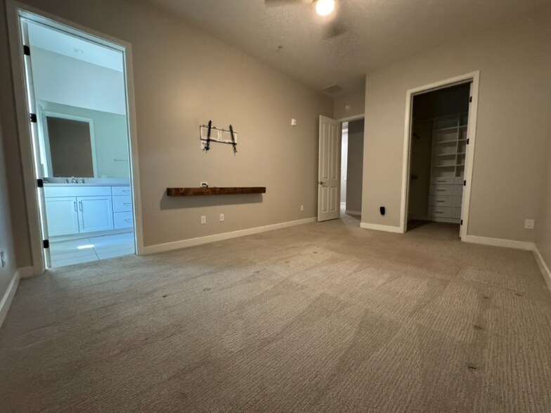 Building Photo - 4438 N 27th St