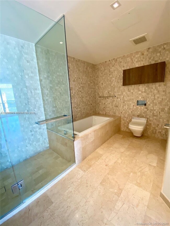 Building Photo - 88 SW 7th St