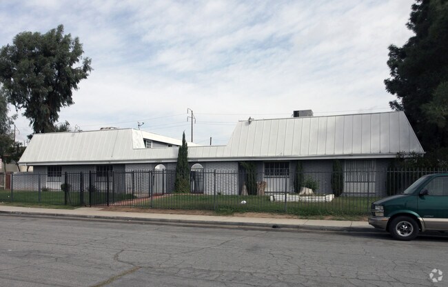 Primary Photo - 13892 Pride St