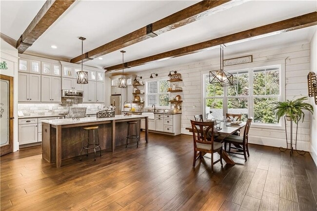 Building Photo - 6 Whisper Pl