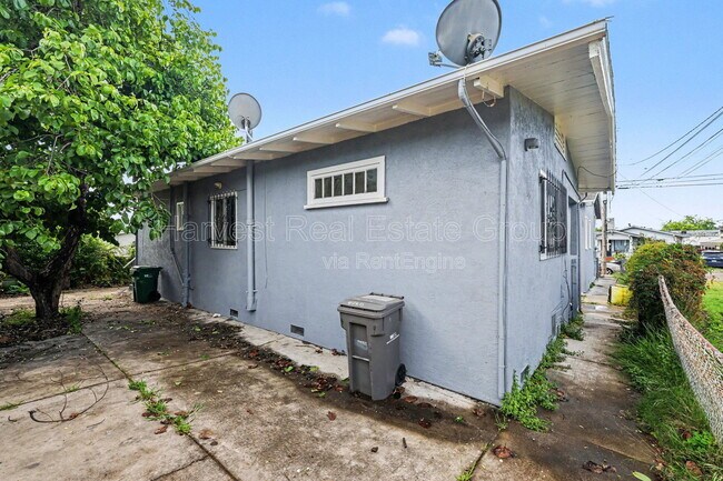 Building Photo - 4160 Masterson St