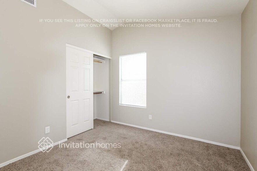 Building Photo - 15923 N 89th Ave