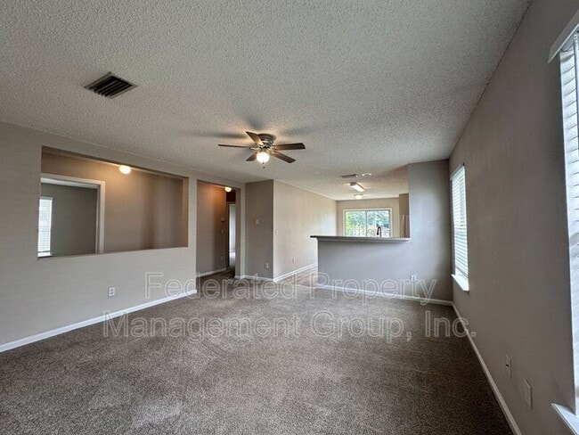 Building Photo - 2113 Fresco Dr