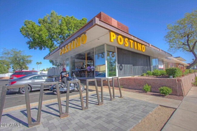 Building Photo - 7117 E Rancho Vista Dr