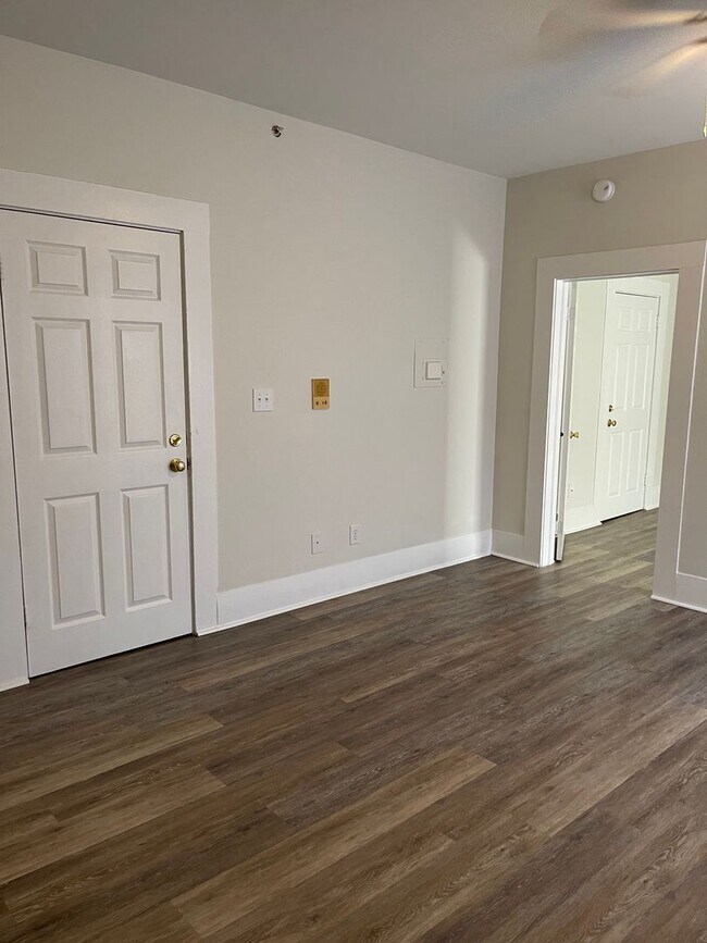 Building Photo - 1 Bedroom 1 Bath Apartment in Umatilla