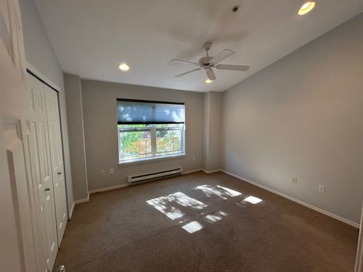 Building Photo - Gorgeous 2 bedroom 2 bath townhome available now!