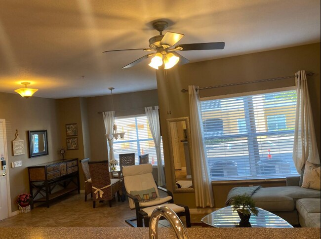 Building Photo - Stunning 1-Bedroom Condo in Seminole – Just 5 Minutes from the Beach!