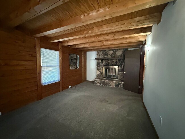 Building Photo - 553 Highway 172