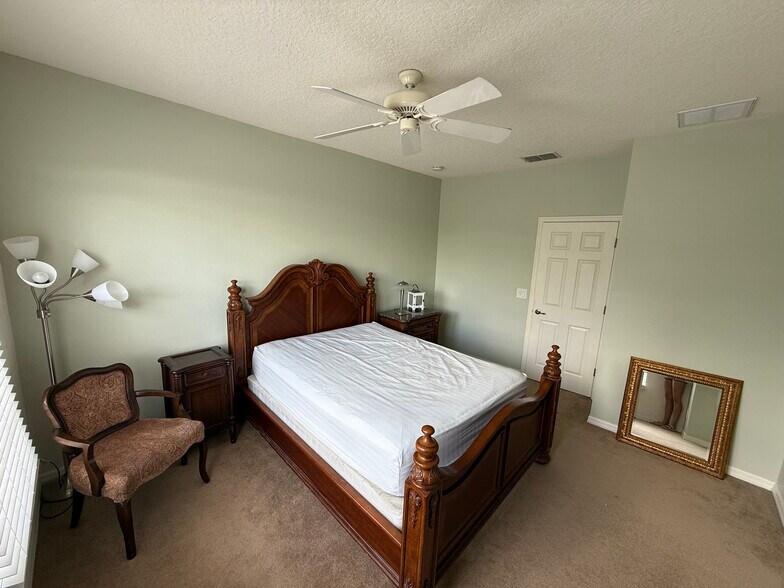 Building Photo - 8208 Villa Grande Ct