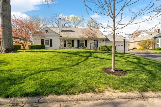 Building Photo - 2590 Brookwood Rd