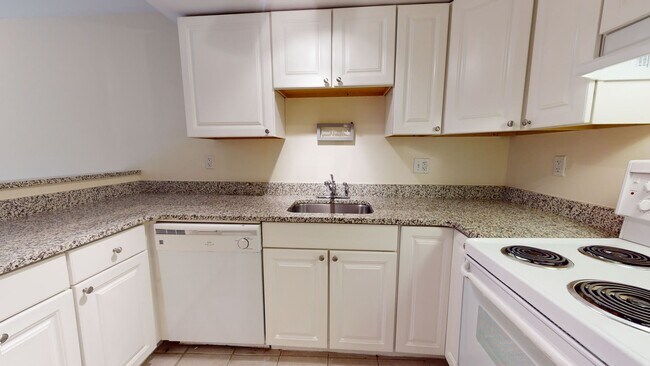 Building Photo - 232 2nd St SE