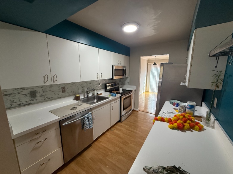 Building Photo - 7804 Old Litchfield Ln