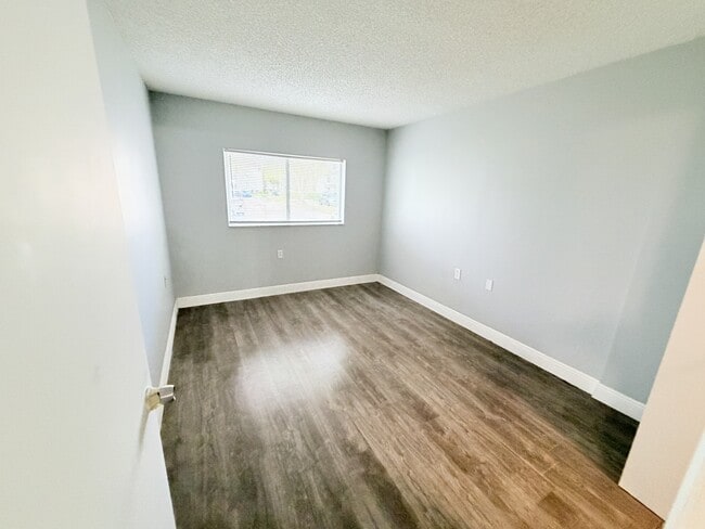 Building Photo - 105 Benoist Farms Rd