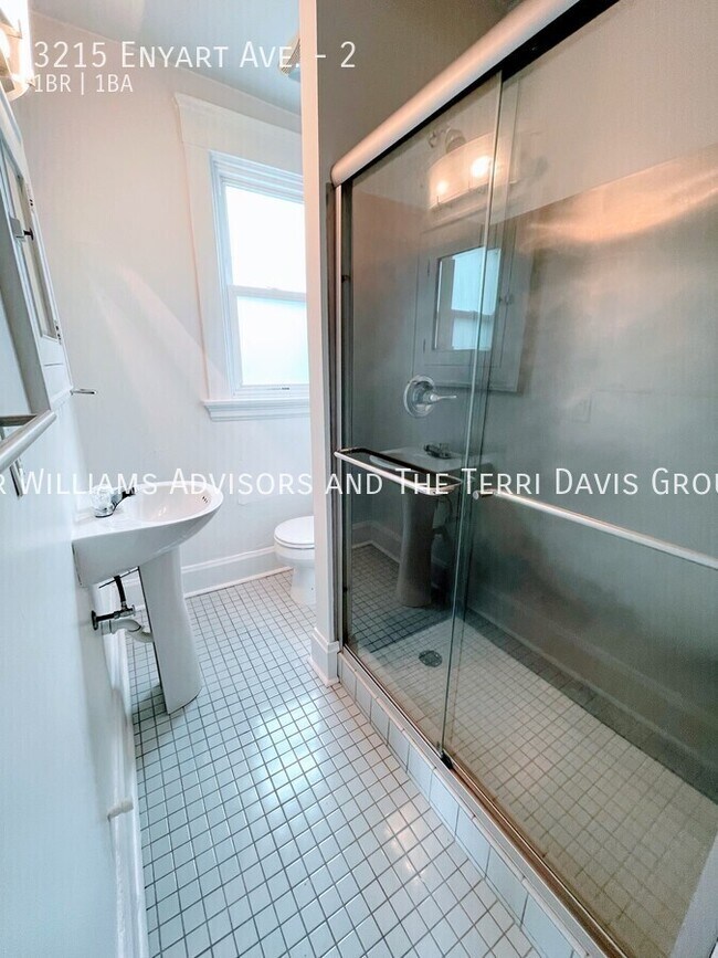 Building Photo - 3215 Enyart Ave