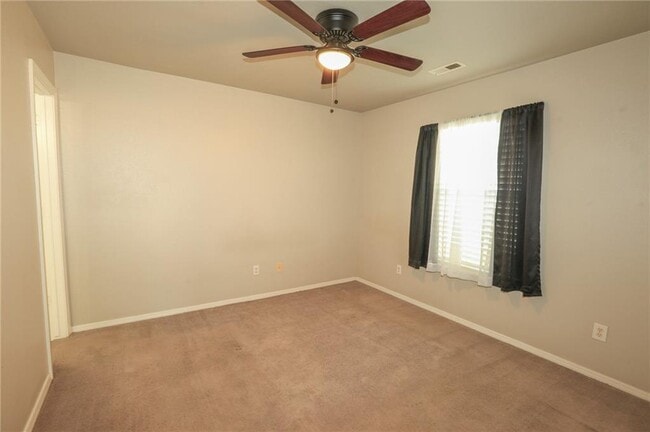 Building Photo - 50 Cheryl Cir