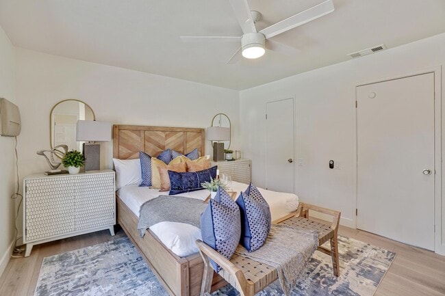 Building Photo - 74398 Myrsine Ave