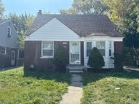 Building Photo - Freshly Renovated 3-Bedroom Home – Quality...