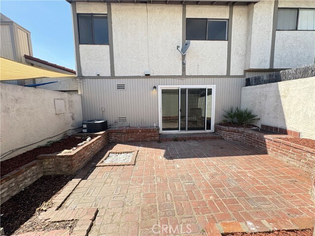 Building Photo - 9727 Fremont Ave