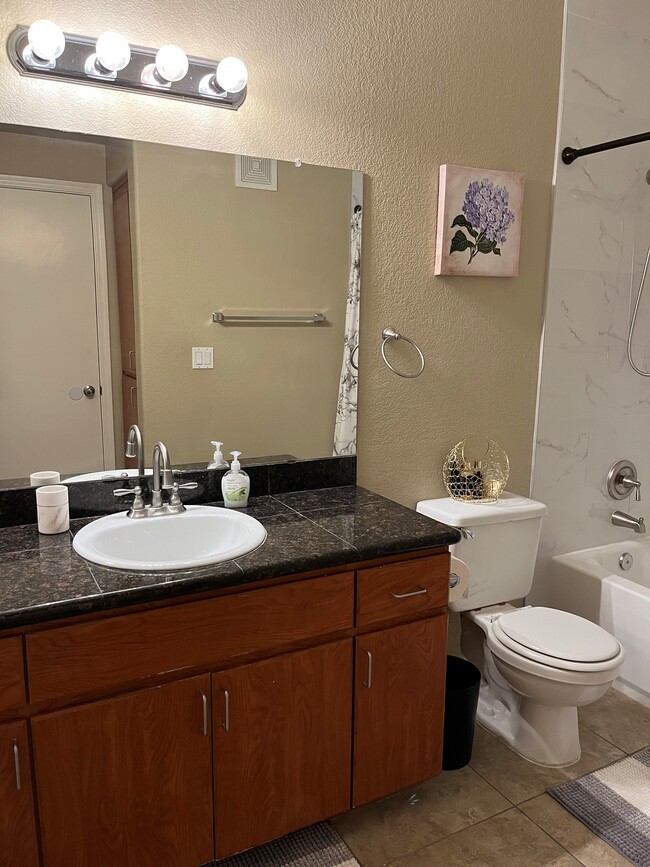 Building Photo - 5302 E Van Buren St