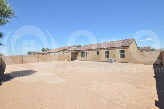 Building Photo - 1523 E Desert Breeze Dr