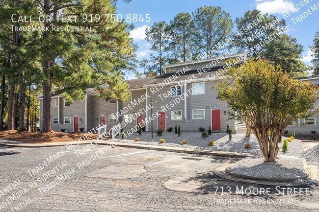 Building Photo - 713 S Moore St
