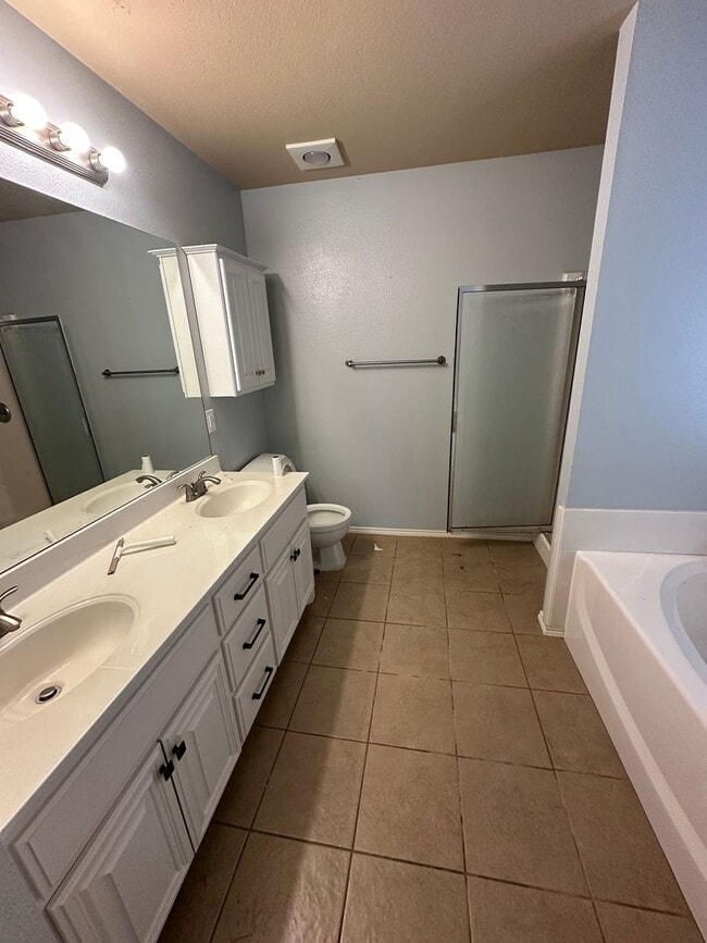 Building Photo - 1813 Balsam Gap