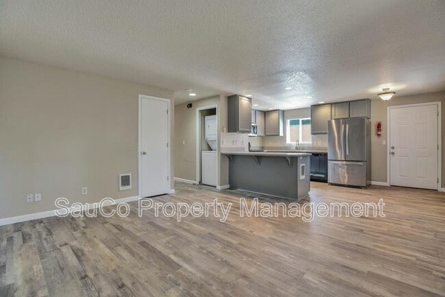 Building Photo - 2423 NW 3rd Ave