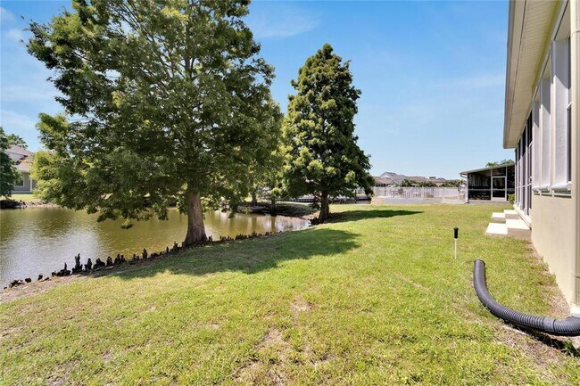 Building Photo - 5604 Skimmer Dr