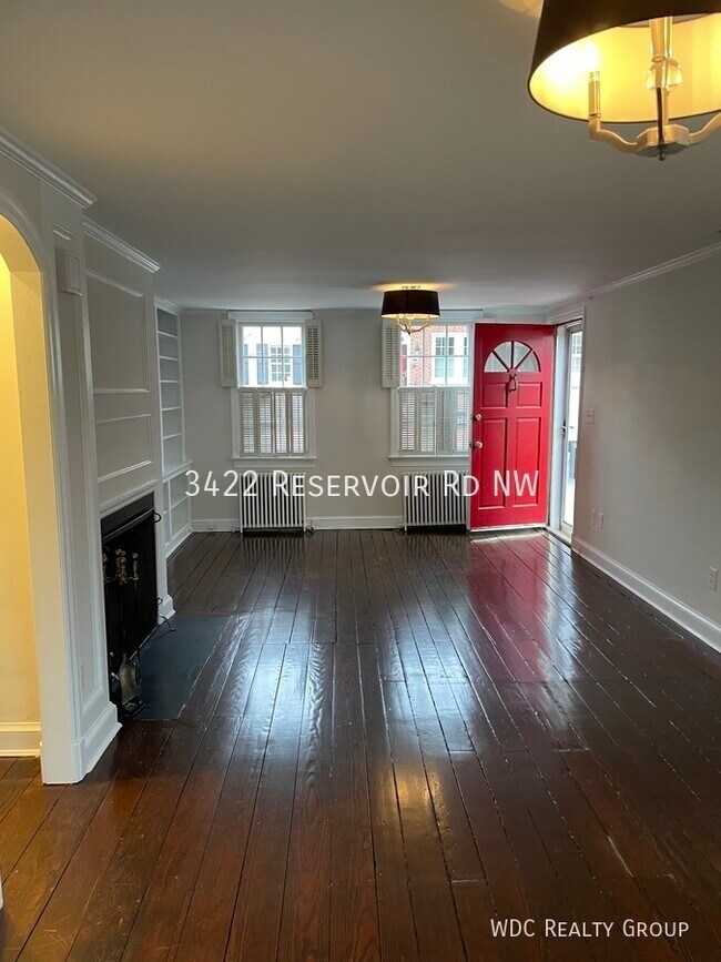 Building Photo - 3422 Reservoir Rd NW