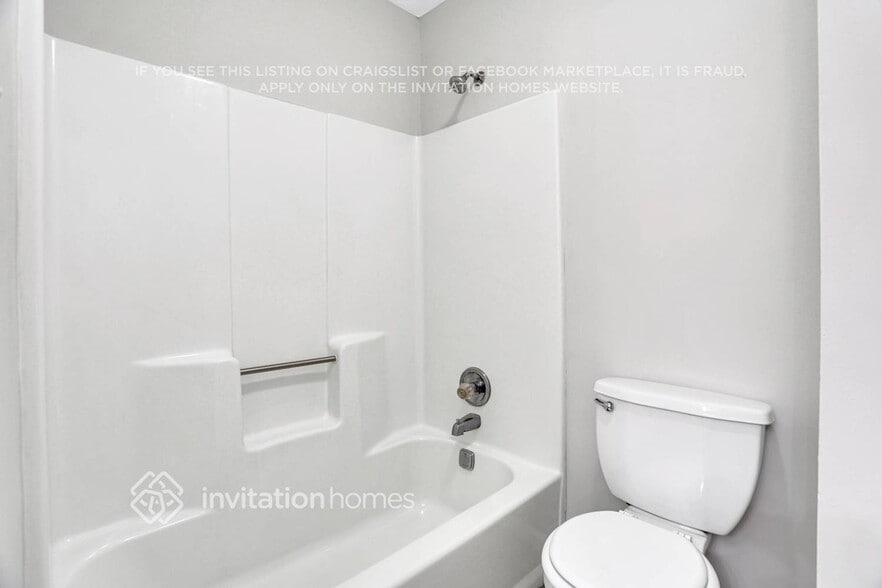 Building Photo - 4358 Bridle Path Ct