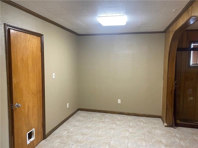 Building Photo - 15 Helis Dr