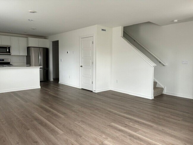 Building Photo - Brand New 3 Bedroom - 2.5 Bath Condo in Union Grove