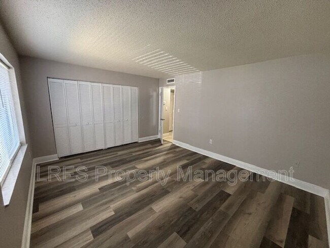 Building Photo - 4703 S Texas Ave