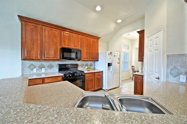 Building Photo - 5427 Persimmon Pass