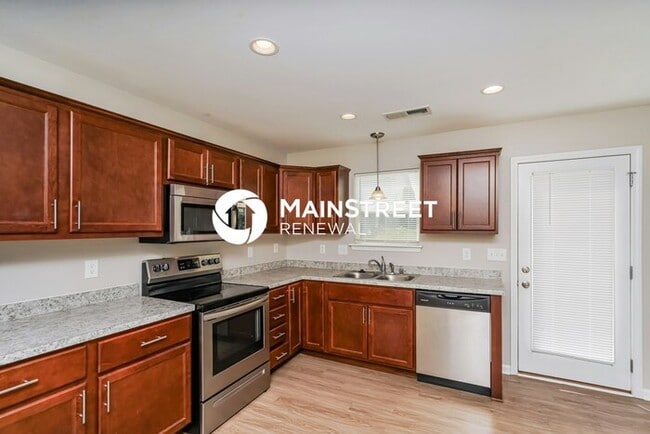 Building Photo - 3 Bedroom Pet-Friendly Home in Lexington, ...