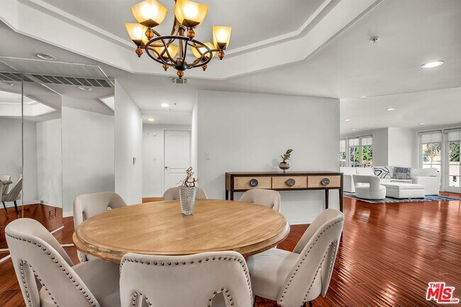 Building Photo - 10555 Ashton Ave