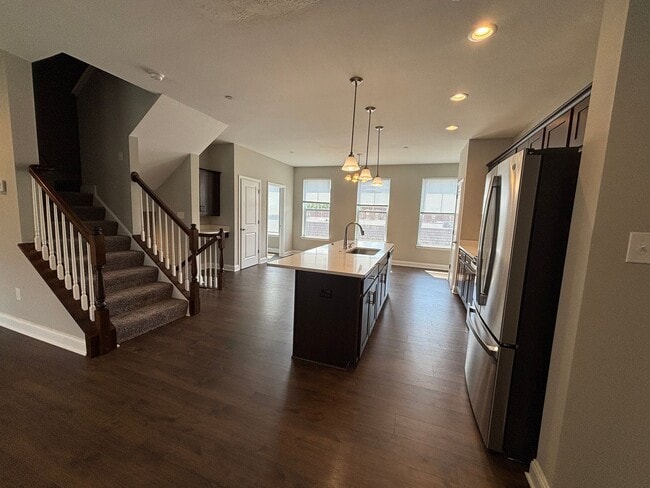Building Photo - Beautiful Townhome in Cannonsburg! - 2 Bed...