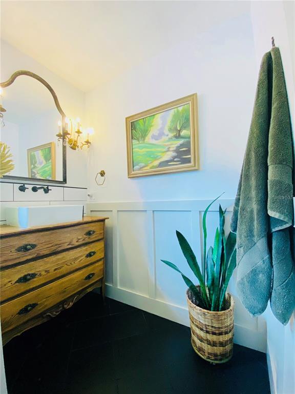 Building Photo - 16084 Stur St