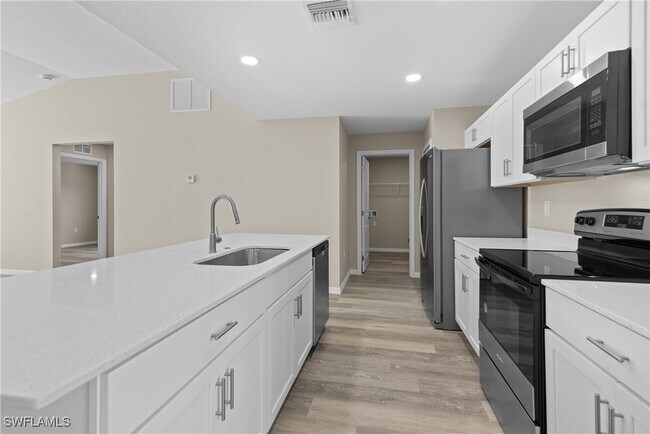 Building Photo - 3748 Bobko Cir