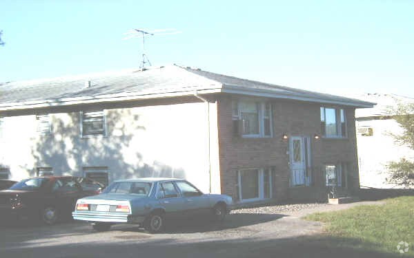 Building Photo - 940-950 39th Ave NE