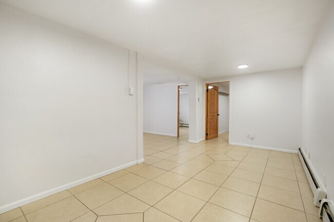 Building Photo - Denver - Charming 2 Bedroom / 1 Bath Townh...