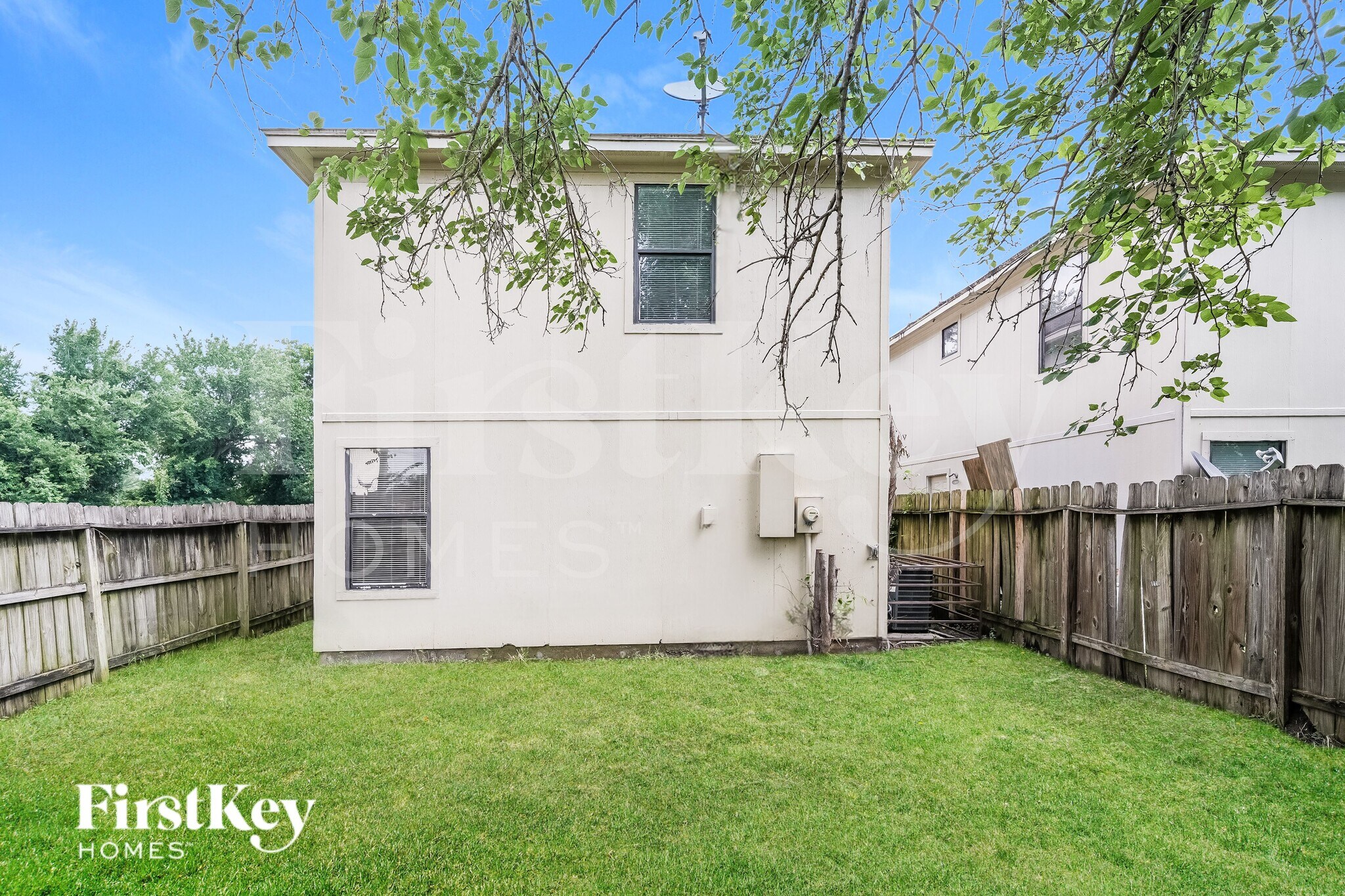 Building Photo - 2920 La Estancia Ln