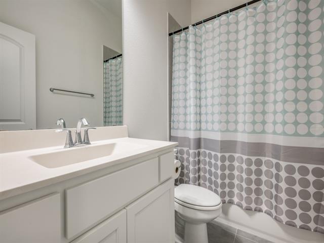 Building Photo - 2513 Silver Leaf Dr