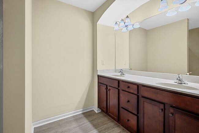 Building Photo - 2375 Morgan Farm Dr